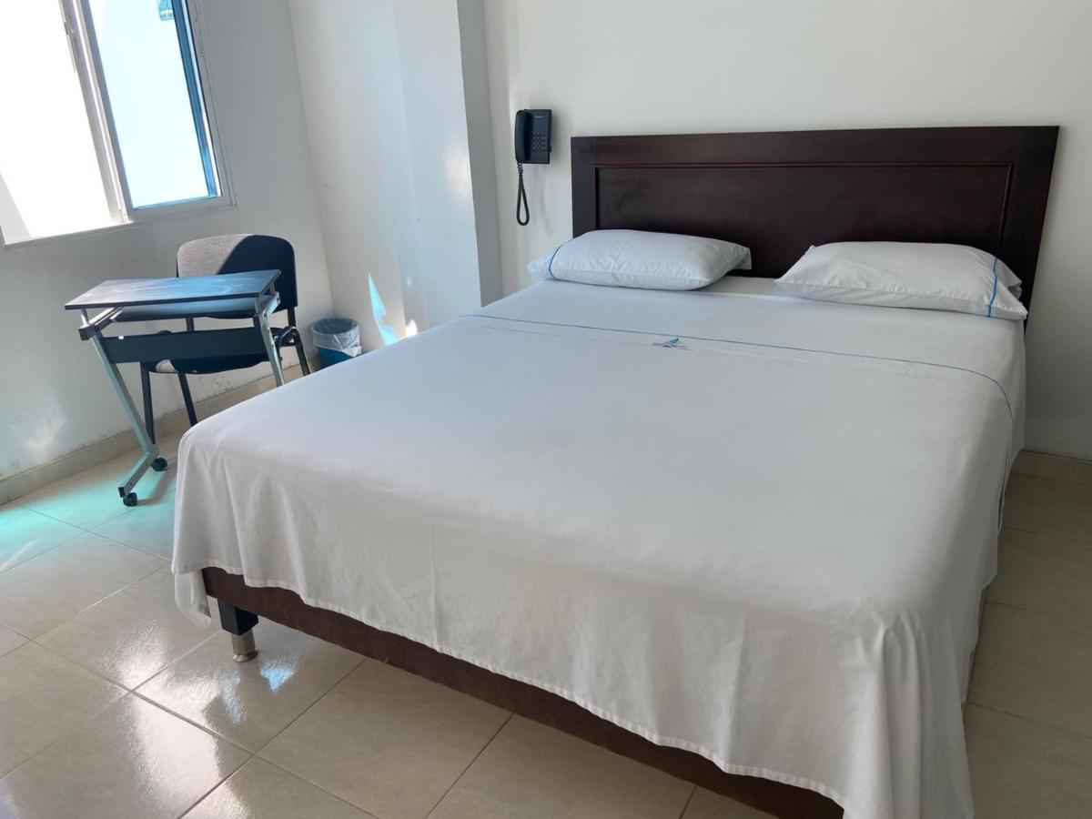 Hotel Torres Del Llano 요팔 외부 사진