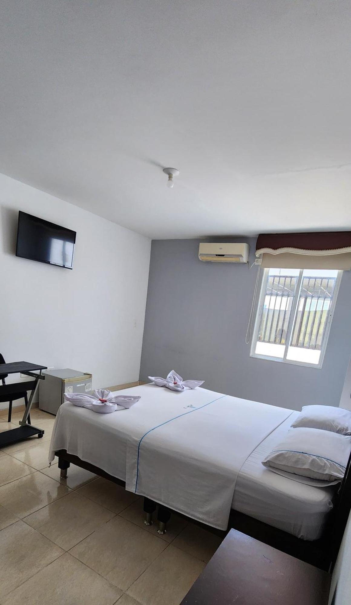 Hotel Torres Del Llano 요팔 외부 사진